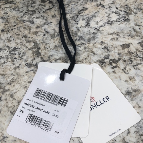 Moncler Tags - Picture 9 of 16